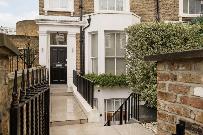 Images for Warwick Gardens, Kensington W14