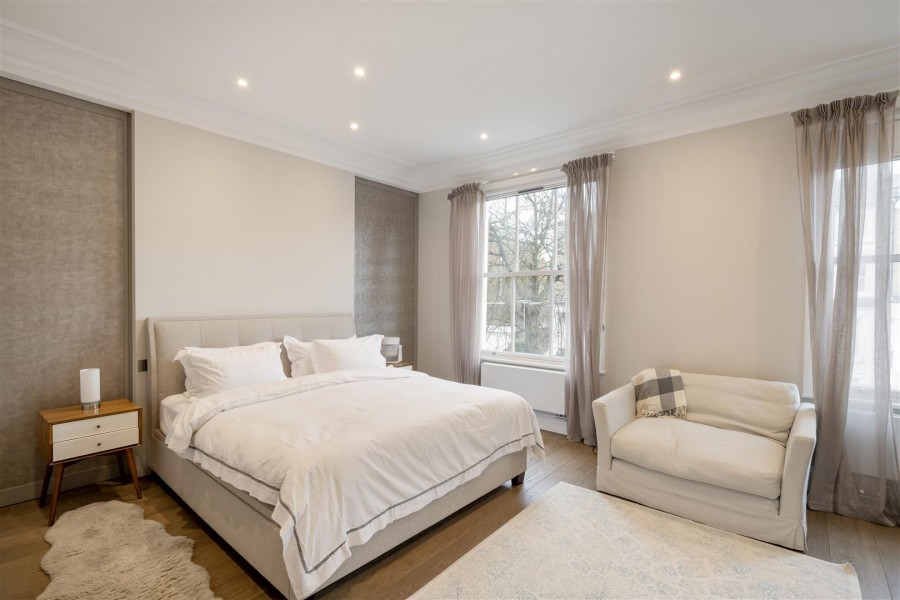 Images for Warwick Gardens, Kensington W14